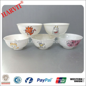 2013 Nuevos productos 4.5 &quot;Bone China Kid alimentos aislados Bowls